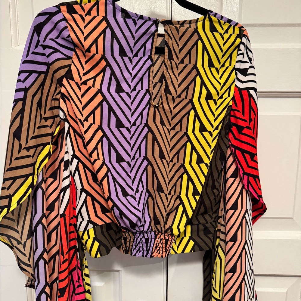 Colorful Geometric Patterned Blouse - Picture 3 of 4